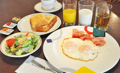 写真:洋定食